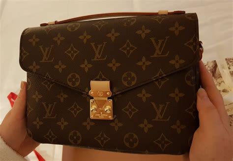 como saber si bolsa louis vuitton es original|bolsa de marca Louis Vuitton.